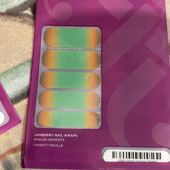 3 Jamberry wraps - Picture 7 of 7